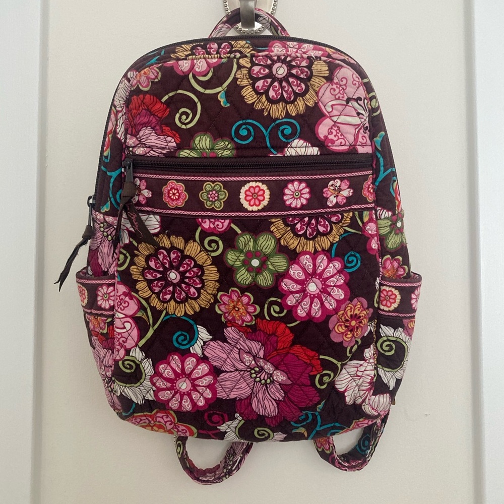 ❌s o l d. Vera Bradley Floral Pattern Backpack